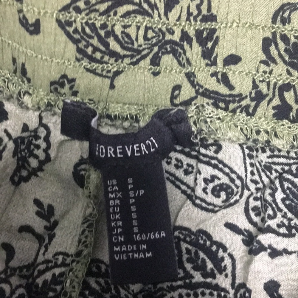 Shorts - Picture 2 of 2
